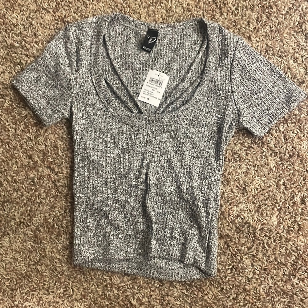 Windsor size small grey top